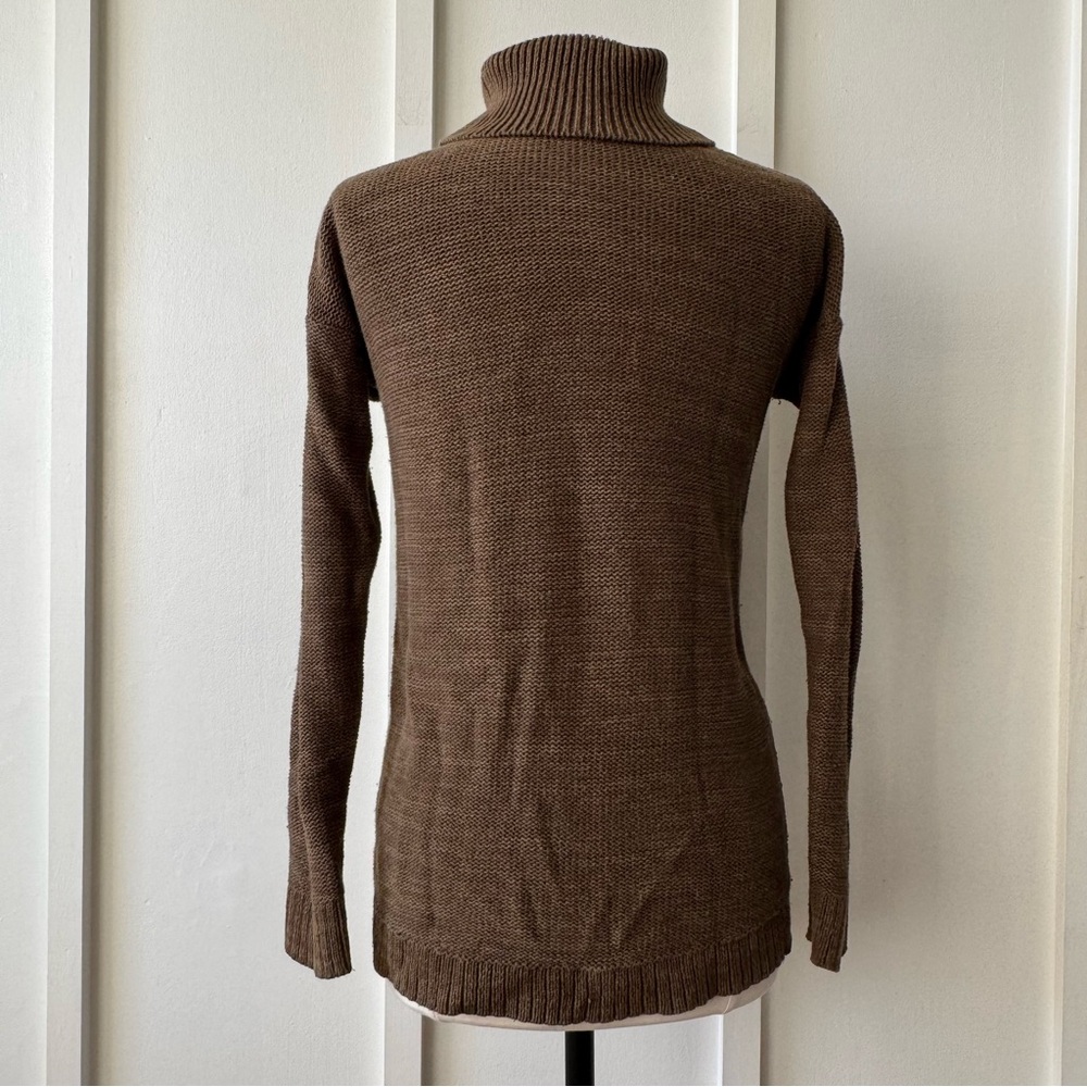 Old Navy Olive Green Cable Knit Turtleneck‎ Sweater – Size Medium - Picture 4 of 8